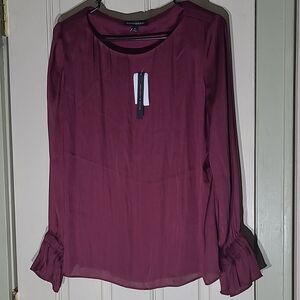 💥Brand New!💥 Banana Republic Women's Top - SIZE M